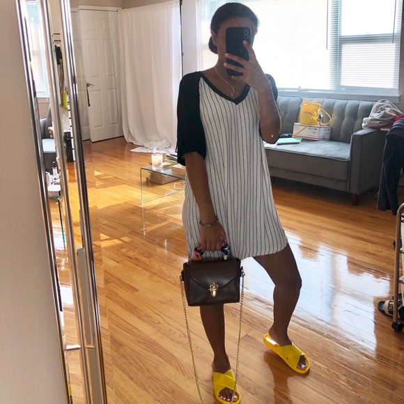 Maroon Scarf Crossbody - Picture 2 of 6